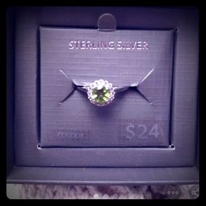 Sterling Silver Peridot Ring Size 7